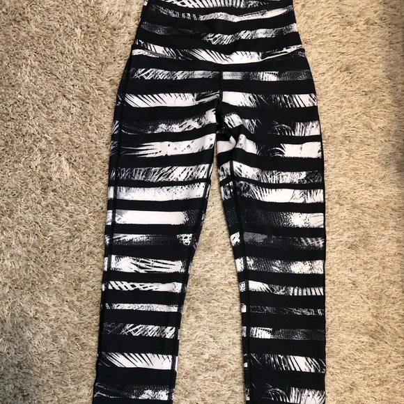 lululemon athletica Pants - Lululemon yoga leggings.